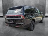 Thumbnail of 2025 Infinite Black Metallic Clearcoat Lincoln Navigator
