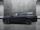Thumbnail of 2025 Infinite Black Metallic Clearcoat Lincoln Navigator