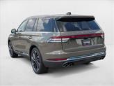 Thumbnail of 2025 Harbor Gray Clearcoat Lincoln Aviator