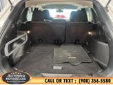 Thumbnail of 2017 Bright White Clearcoat Jeep Cherokee