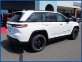 Thumbnail of 2025 Bright White Clearcoat Jeep Grand Cherokee