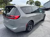 Thumbnail of 2023 Ceramic Gray Clearcoat Chrysler Pacifica Hybrid
