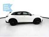 Thumbnail of 2025 Platinum White Pearl Honda HR-V