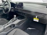 Thumbnail of 2025 Platinum White Pearl Honda HR-V