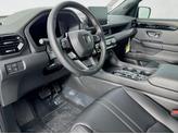 Thumbnail of 2025 Lunar Silver Metallic Honda Pilot