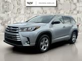 Photo of 2018 Celestial Silver Metallic Toyota Highlander