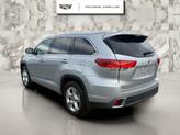 Thumbnail of 2018 Celestial Silver Metallic Toyota Highlander