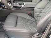 Thumbnail of 2025 Black Sapphire Metallic BMW 740