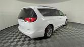 Thumbnail of 2019 Bright White Clearcoat Chrysler Pacifica