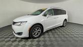 Thumbnail of 2019 Bright White Clearcoat Chrysler Pacifica