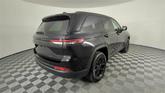Thumbnail of 2024 Diamond Black Crystal Pearlcoat Jeep Grand Cherokee
