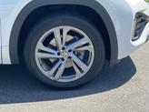 Thumbnail of 2024 Opal White Pearl Effect Volkswagen Atlas Cross Sport