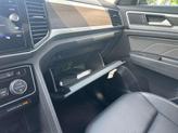 Thumbnail of 2022 Deep Black Pearl Effect Volkswagen Atlas