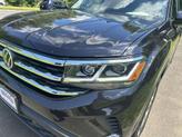 Thumbnail of 2022 Deep Black Pearl Effect Volkswagen Atlas