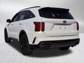 Thumbnail of 2021 Glacial White Pearl Kia Sorento