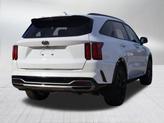 Thumbnail of 2021 Glacial White Pearl Kia Sorento
