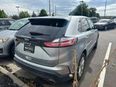 Thumbnail of 2022 Iconic Silver Metallic Ford Edge