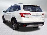 Thumbnail of 2019 White Diamond Pearl Honda Pilot