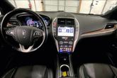 Thumbnail of 2019 White Platinum Tri-Coat Metallic Lincoln MKC