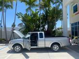 Thumbnail of 2002 Silver Ice Metallic Nissan Frontier