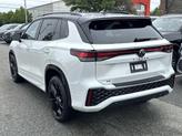 Thumbnail of 2025 Opal White W/Black Roof Volkswagen Tiguan