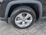 Thumbnail of 2020 Diamond Black Crystal Pearlcoat Jeep Compass