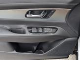 Thumbnail of 2025 White / Black Nissan Murano