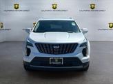 Thumbnail of 2022 Crystal White Tricoat Cadillac XT4