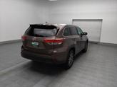 Thumbnail of 2018 Toasted Walnut Pearl Toyota Highlander