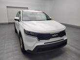 Thumbnail of 2023 Glacial White Pearl Kia Sorento