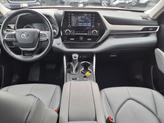 Thumbnail of 2022 Ruby Flare Pearl Toyota Highlander Hybrid