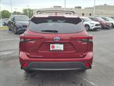 Thumbnail of 2022 Ruby Flare Pearl Toyota Highlander Hybrid