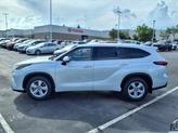 Thumbnail of 2022 Wind Chill Pearl Toyota Highlander