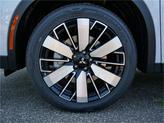 Thumbnail of 2025 White Diamond Mitsubishi Outlander