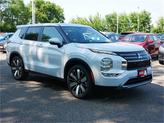 Photo of 2025 White Diamond Mitsubishi Outlander