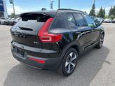 Thumbnail of 2024 Onyx Black Metallic Volvo XC40