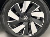 Thumbnail of 2024 Silver Mist Metallic Volkswagen Atlas Cross Sport