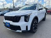Thumbnail of 2025 Glacial White Pearl Kia Sorento