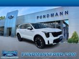 Photo of 2025 Glacial White Pearl Kia Sorento