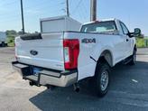 Thumbnail of 2017 Oxford White Ford F-350