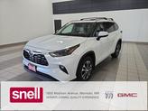 Photo of 2022 White Toyota Highlander