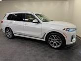 Thumbnail of 2022 Mineral White Metallic BMW X7