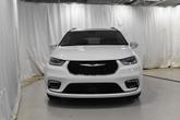 Thumbnail of 2021 Bright White Clearcoat Chrysler Pacifica