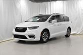 Thumbnail of 2021 Bright White Clearcoat Chrysler Pacifica