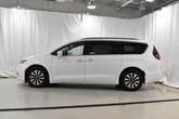 Thumbnail of 2021 Bright White Clearcoat Chrysler Pacifica
