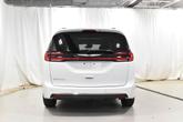 Thumbnail of 2021 Bright White Clearcoat Chrysler Pacifica
