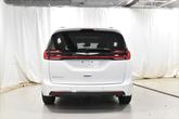 Thumbnail of 2021 Bright White Clearcoat Chrysler Pacifica