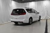 Thumbnail of 2021 Bright White Clearcoat Chrysler Pacifica