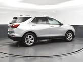 Thumbnail of 2020 Silver Ice Metallic Chevrolet Equinox