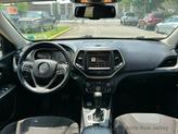 Thumbnail of 2016 Granite Crystal Metallic Clearcoat Jeep Cherokee